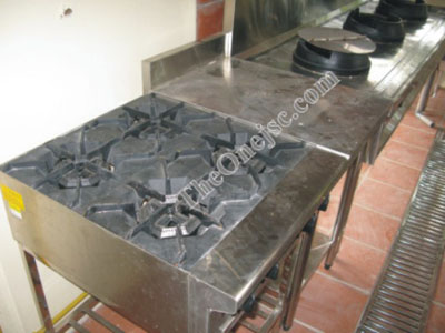 Hệ thống bếp inox nhà hàng 36 Quang Trung 1